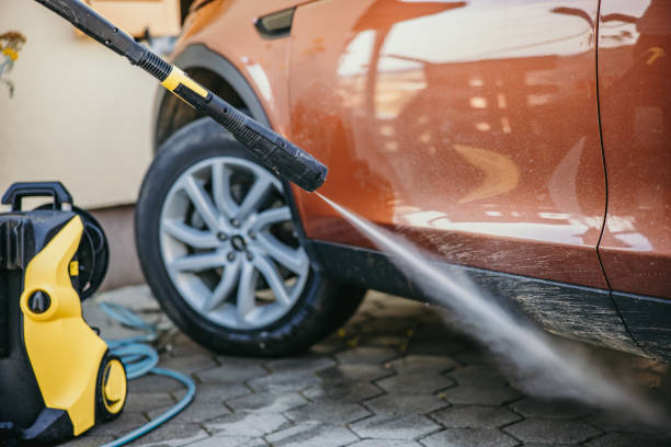 Best Commercial Pressure Washing  in Elsmere, KY